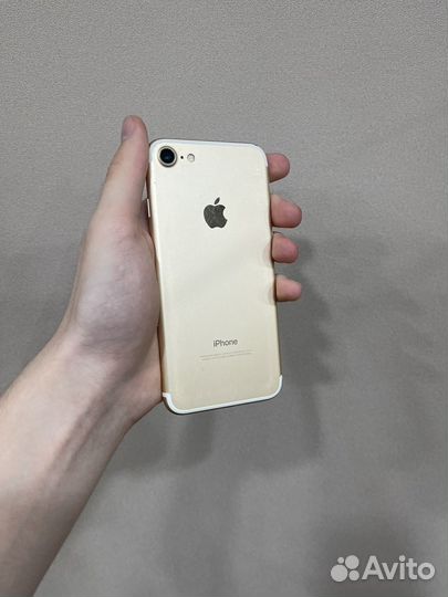 iPhone 7, 32 ГБ