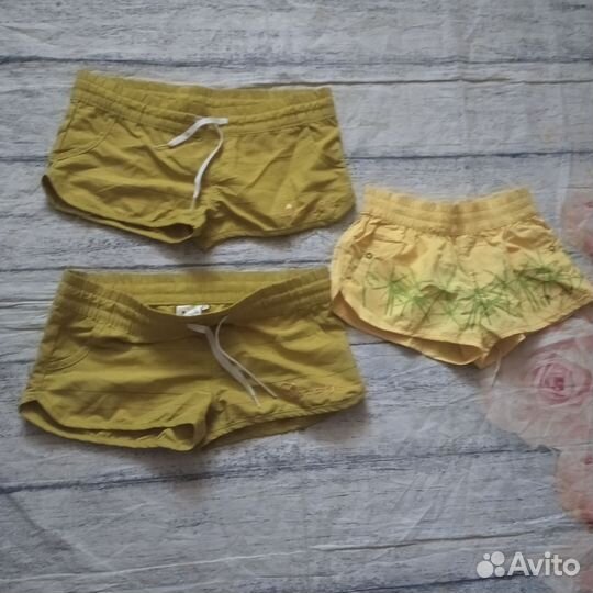 Шорты спортивные на девушку 42-44 размер