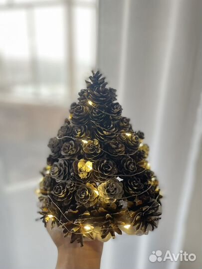 Елка из шишек ручная работа