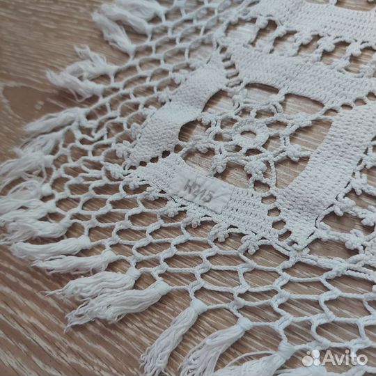 Ажурная винтажная скатерть с кистями крючком