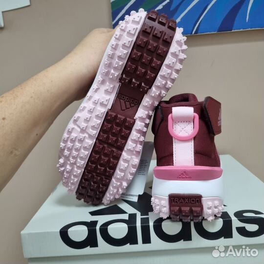 Новые демисезонные ботинки adidas 32