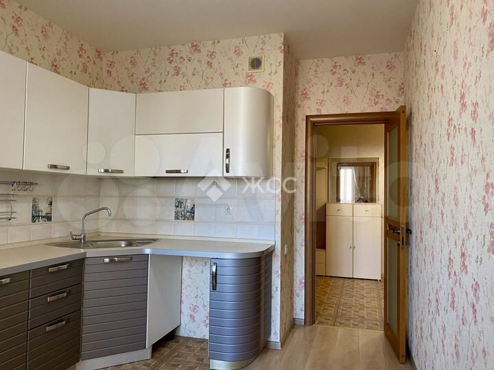 2-к. квартира, 63,4 м², 8/17 эт.