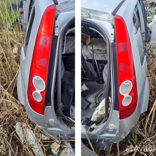 Задний фонарь Ford Fiesta