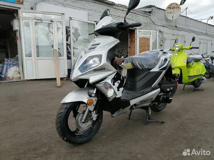Скутер omaks F03