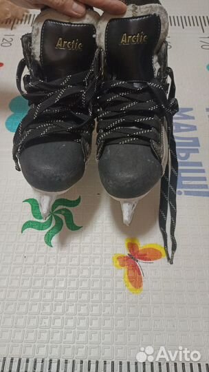 Коньки хоккейные детские