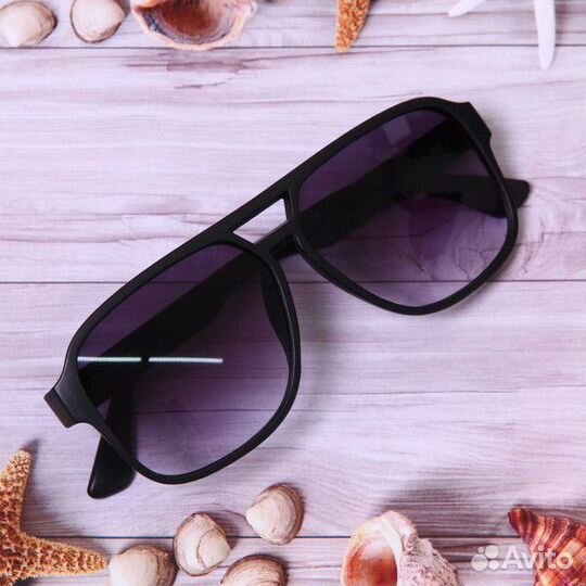 Очки солнцезащитные
