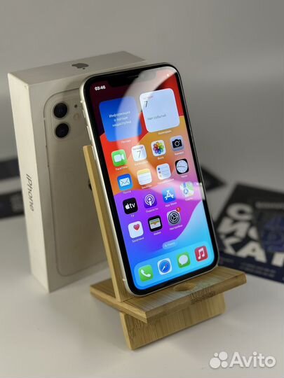 iPhone 11, 64 ГБ