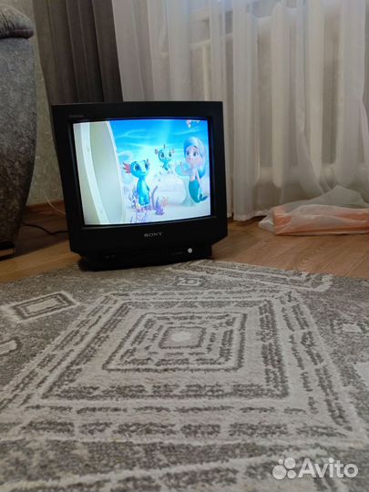 Телевизор Sony 37 см диагональ