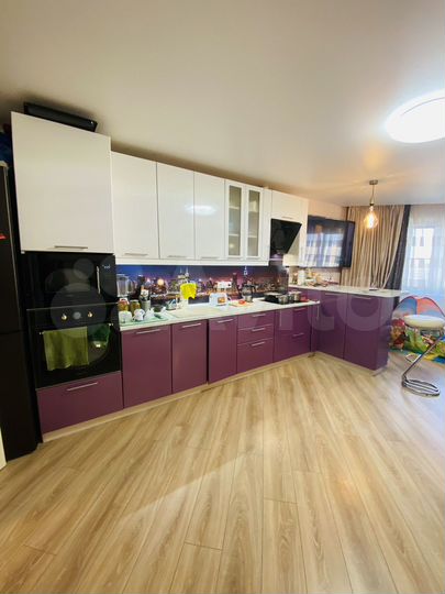 2-к. квартира, 66,1 м², 12/17 эт.