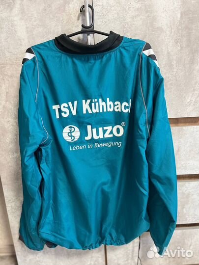 Ветровка hummel