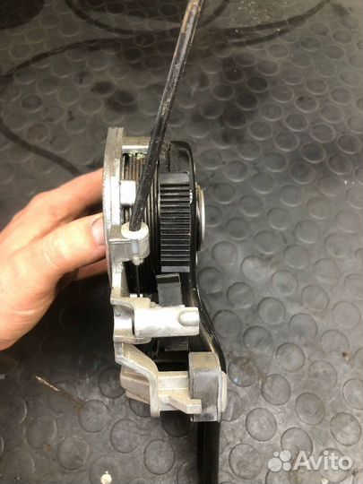 Педаль стояночного тормоза Mercedes GL164