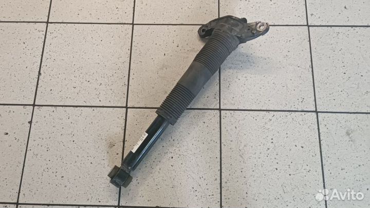 Стойка амортизатора задняя правая Land Rover Range