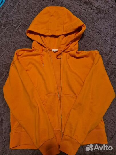 Спортивные костюмы