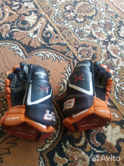 Краги хоккейные