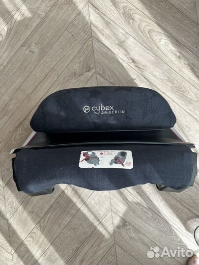 Автокресло Cybex Juno Fix (9-18 кг)