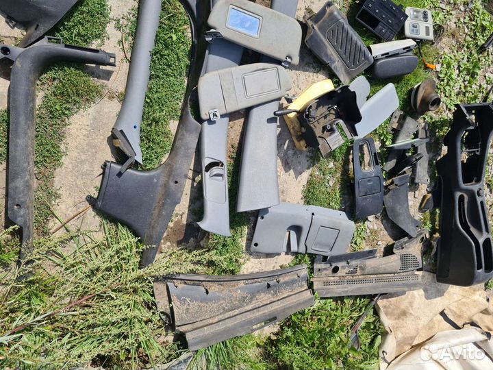 Пластик салона Пежо 406