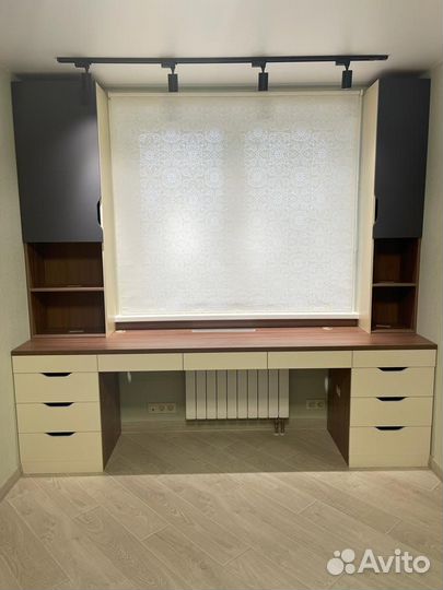 Рабочая зона у окна