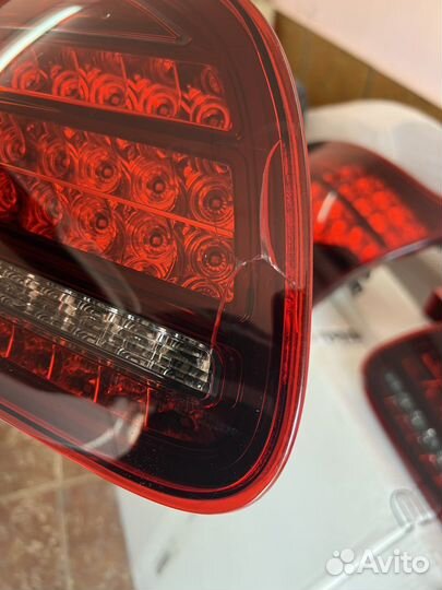 Фонари задние cayenne 958