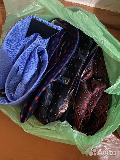 Галстуки. Пакетом
