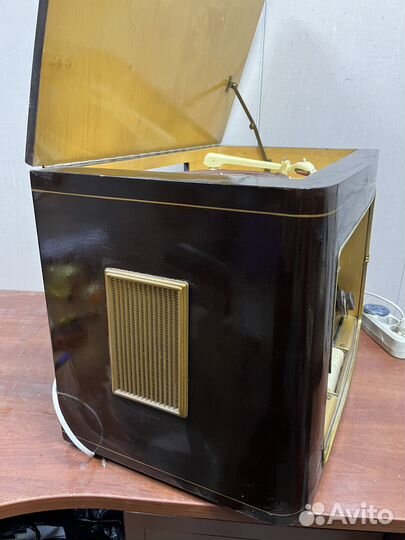 Ламповый приёмник Meisterfunk. 149