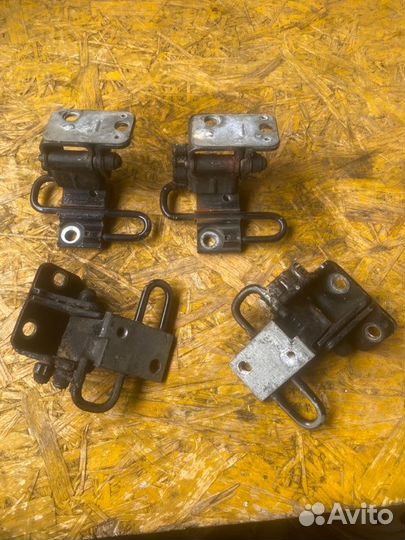 Петля двери Volkswagen Passat Cc B6 2.0 CFG 2011