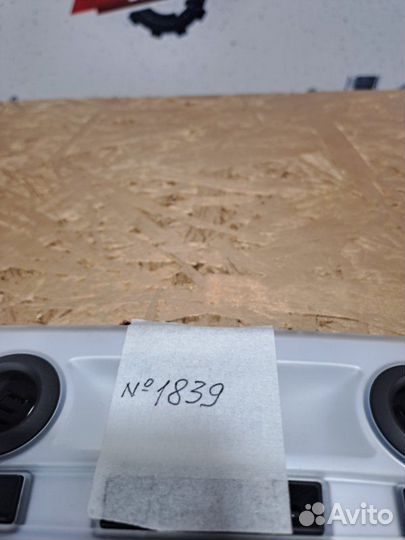 Плафон подсветки салона Bmw 1 Series E87 2008