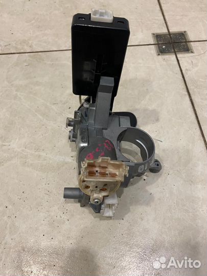 Замок зажигания Mitsubishi Lancer 10