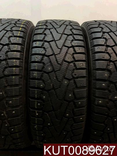 Pirelli Ice Zero 215/60 R16 107U