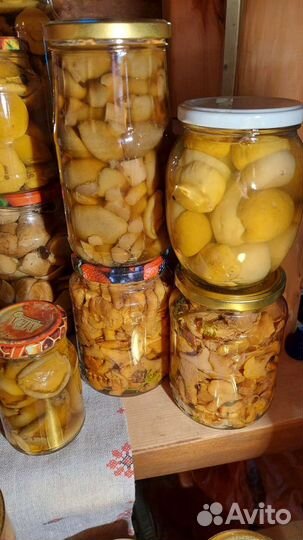 Грибы,домашние заготовки,грузди,рыжики,белые,опята