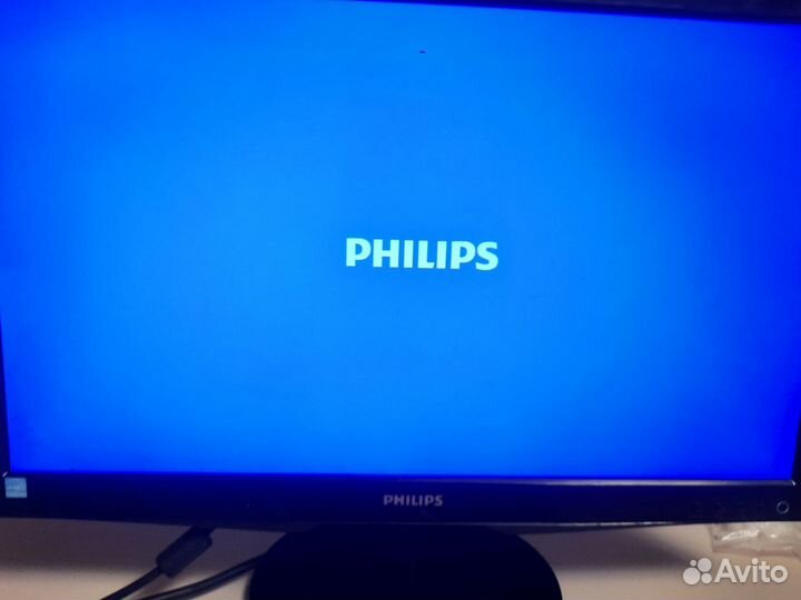 Монитор Philips 226V3L