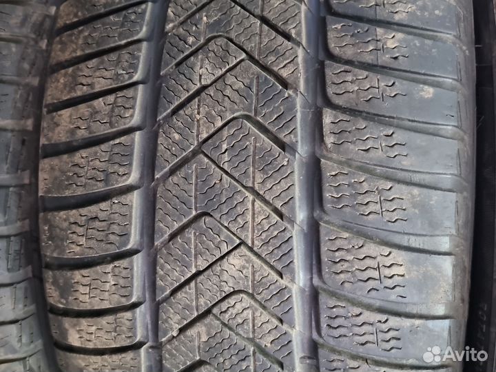 Pirelli Scorpion 275/40 R21 и 315/35 R21 107V