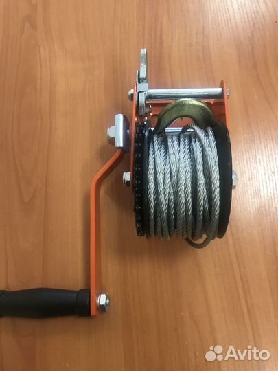Лебедка ручная барабанная 250кг длина троса 10м