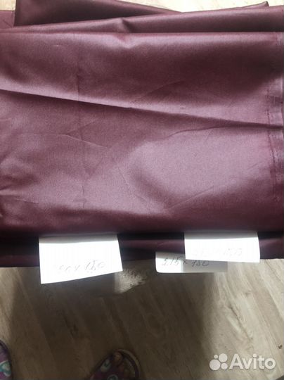 Отрезы ткани плащевой бордо
