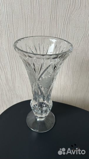 Ваза хрустальная