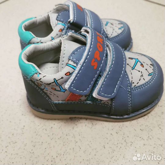 Ботинки Новые для мальчика демисезонные 21, 23, 24