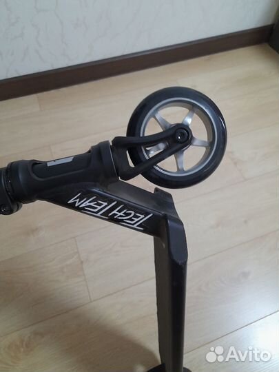 Трюковой самокат tech team provokator