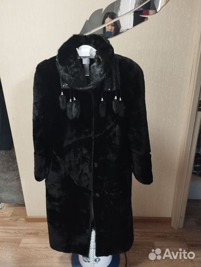 Шуба мутоновая с норкой размер 52
