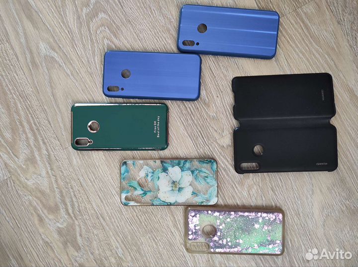 Чехлы на телефон