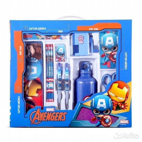 Подарочный набор канцелярии из 13 предметов