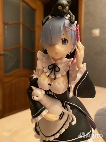 Аниме фигурка Рем