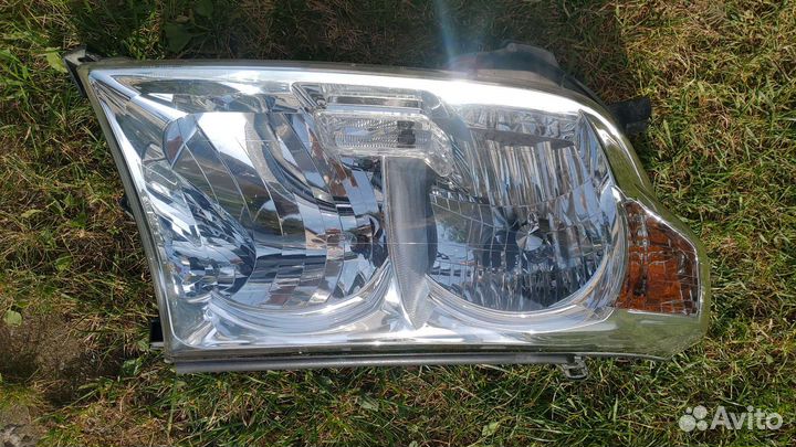 Фара toyota land cruiser 200