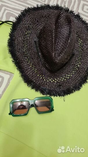 Шляпа и очки zara
