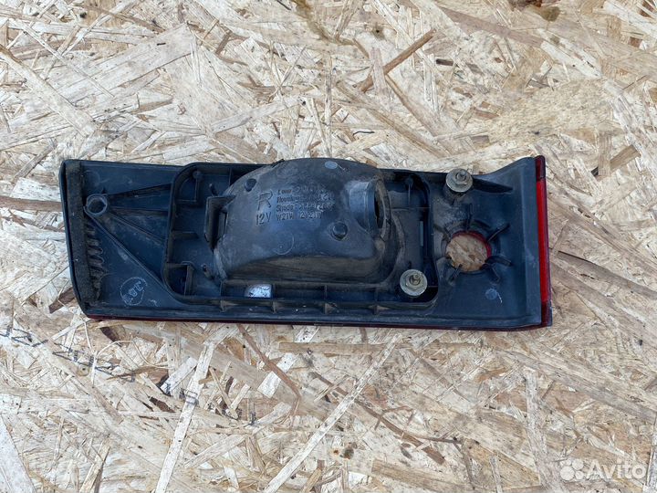 Стоп сигнал Toyota Camry SXV20