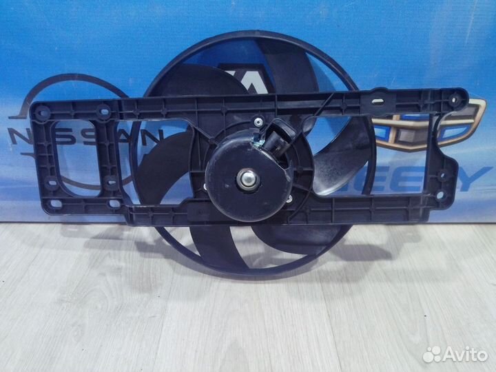 Вентилятор радиатора охлаждения двигателя диффузор