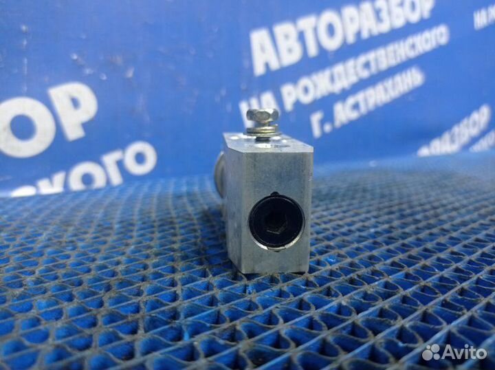 Клапан кондиционера Nissan Teana J31 седан VQ23