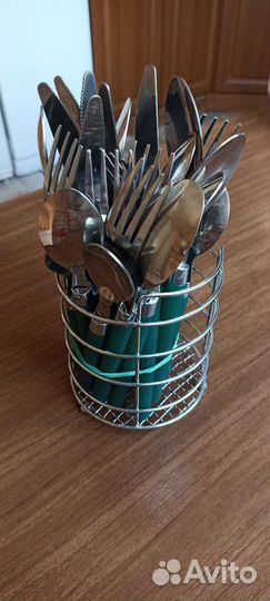 Столовые приборы