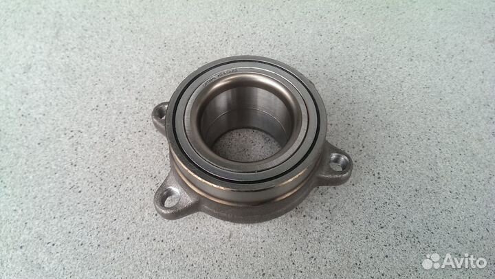 Новый подшипник ступицы колеса заднего Паджеро