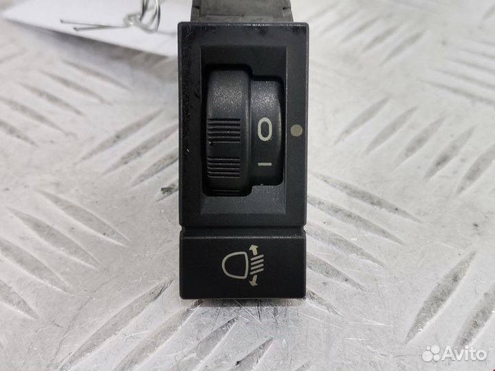 Кнопка корректора фар Peugeot 406 рест. 2000