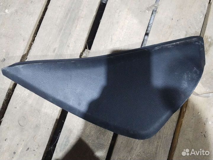 Накладка торпеды левая Kia Rio III 847154Y100