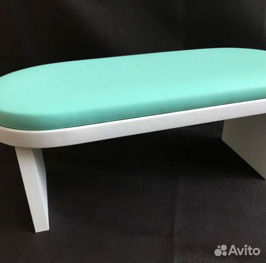 Маникюрная подставка